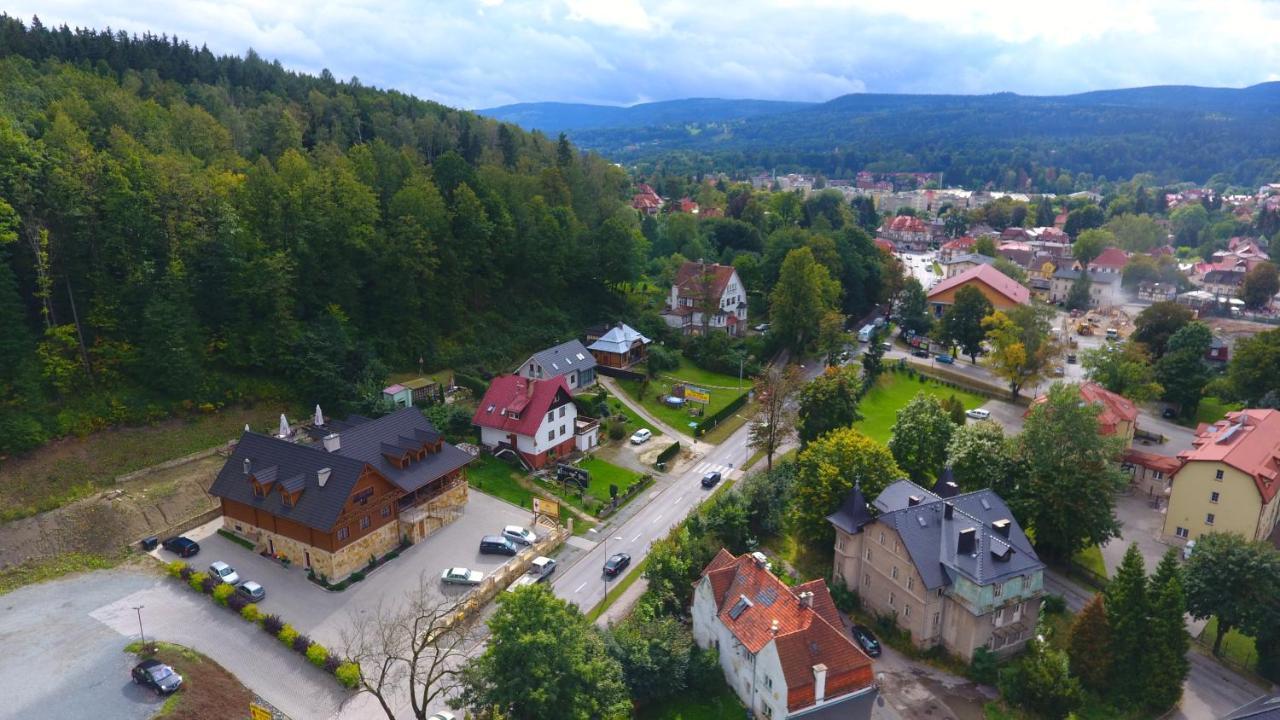 Pokoje I Domki Na Szlaku Polanica-Zdrój Buitenkant foto